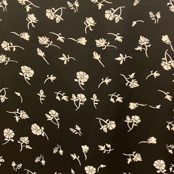 🌹WILDFOX MINI FLORAL DRESS - Picture 3 of 7